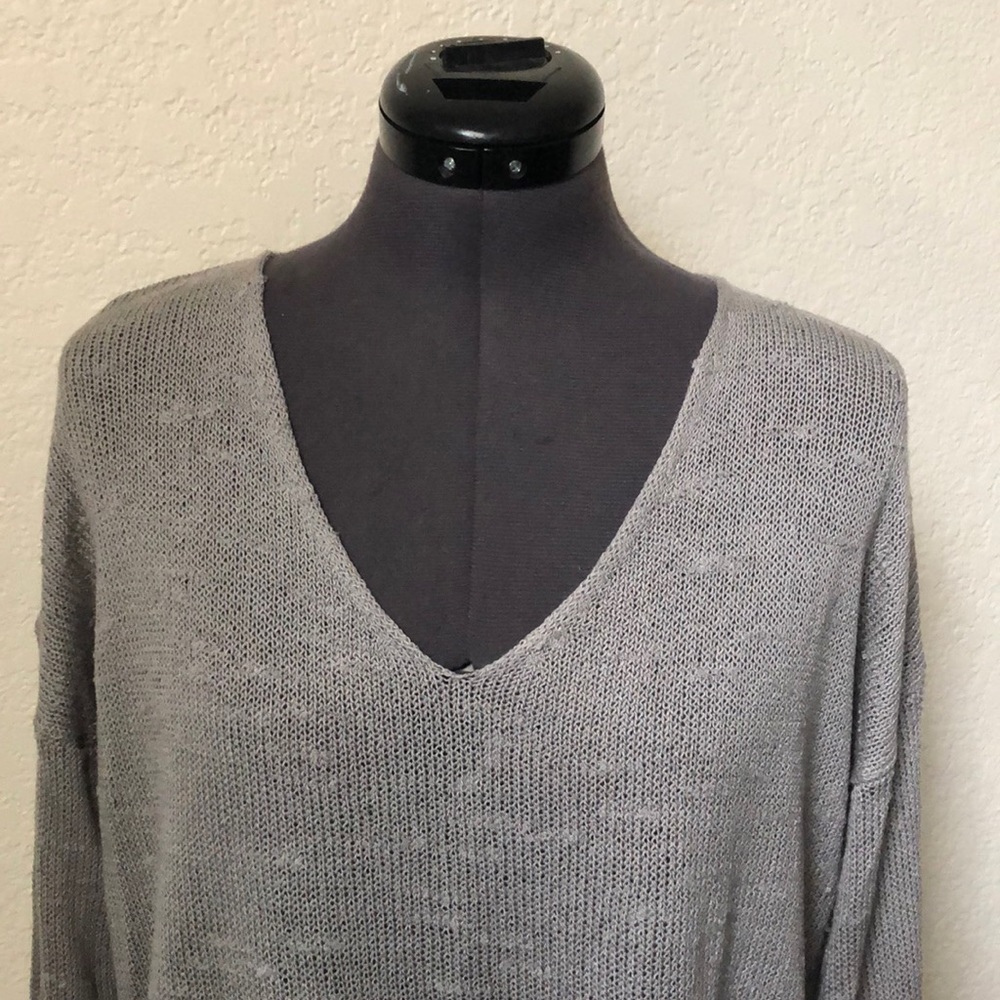 NWOT Forever 21 Sweater M Grey
